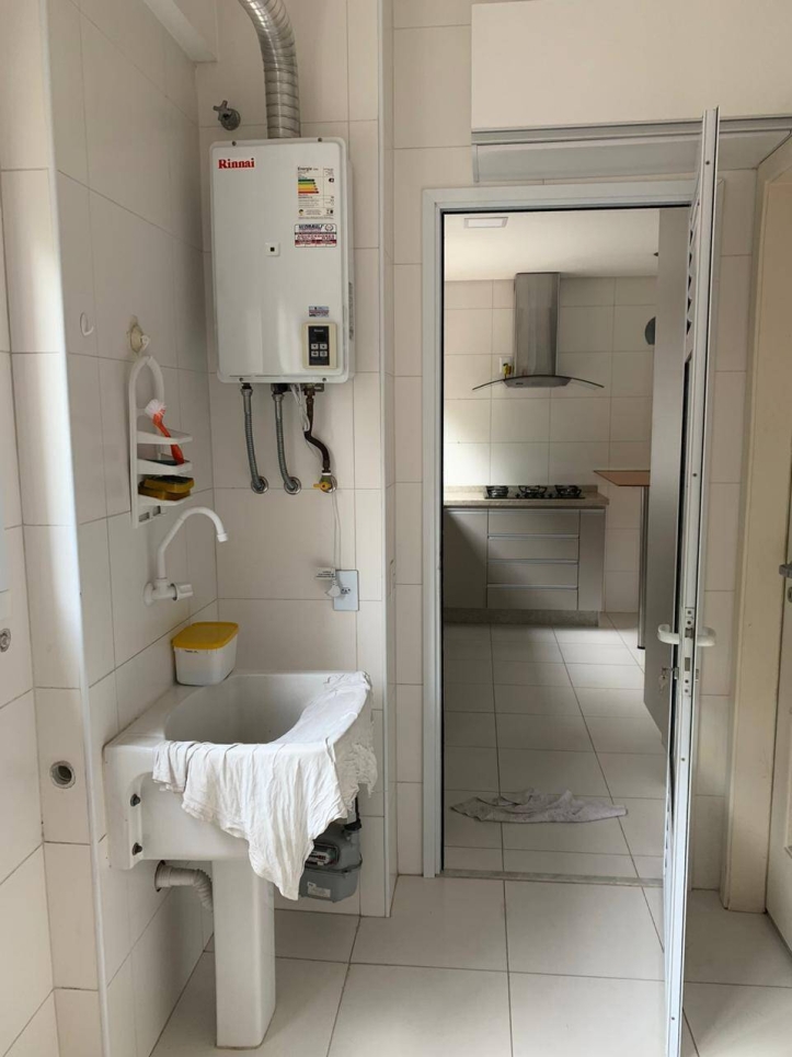 Apartamento à venda com 3 quartos, 186m² - Foto 6