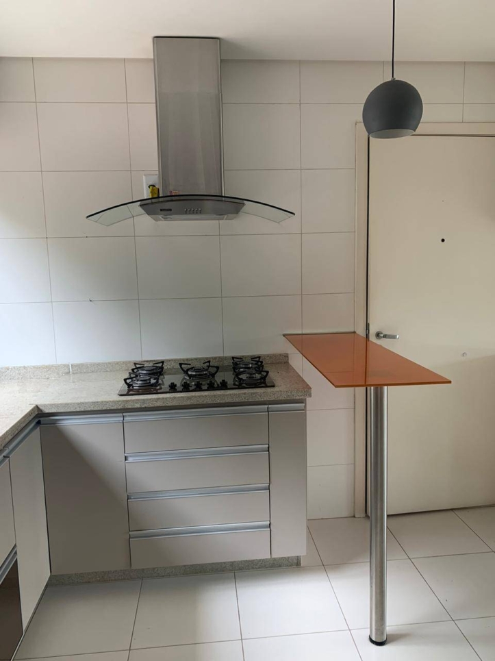 Apartamento à venda com 3 quartos, 186m² - Foto 4