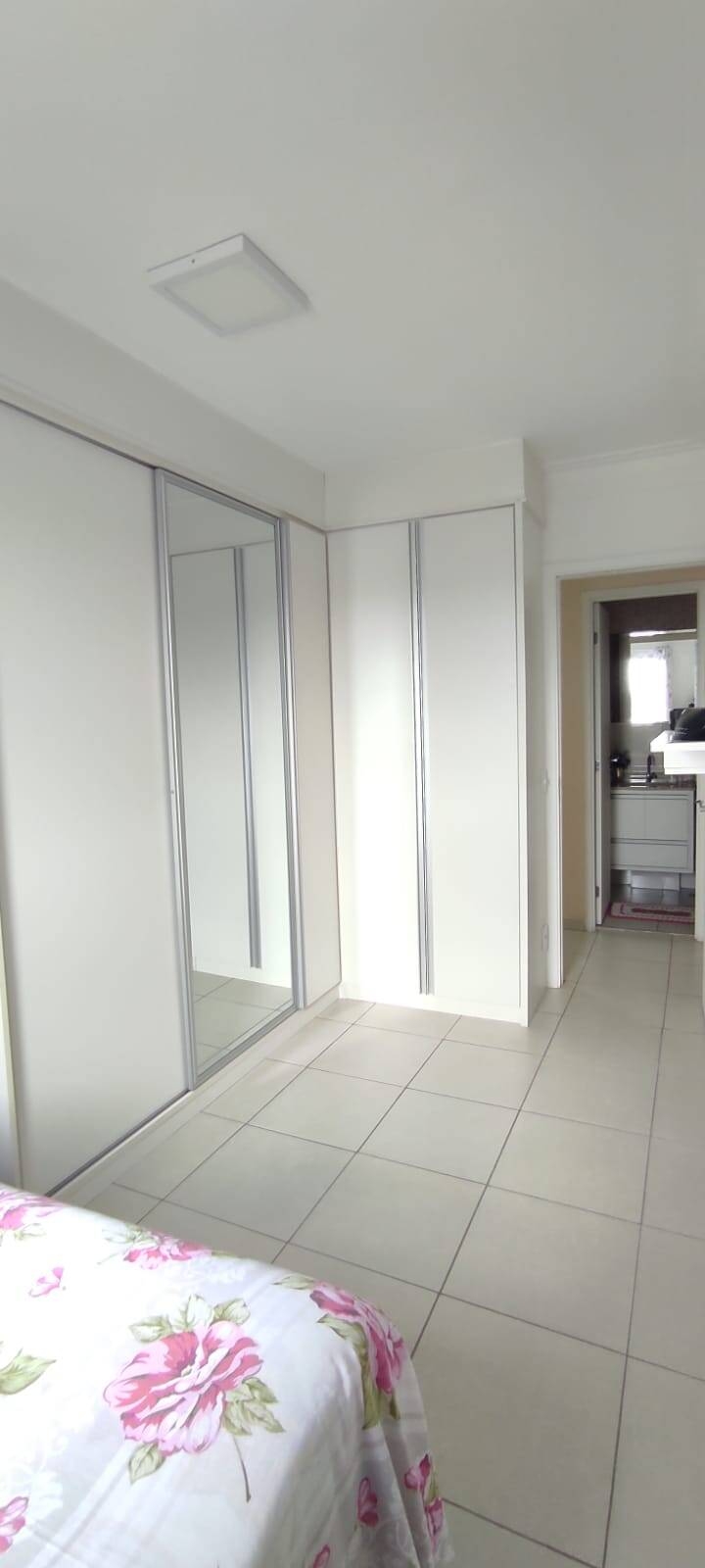 Apartamento à venda com 2 quartos, 67m² - Foto 11