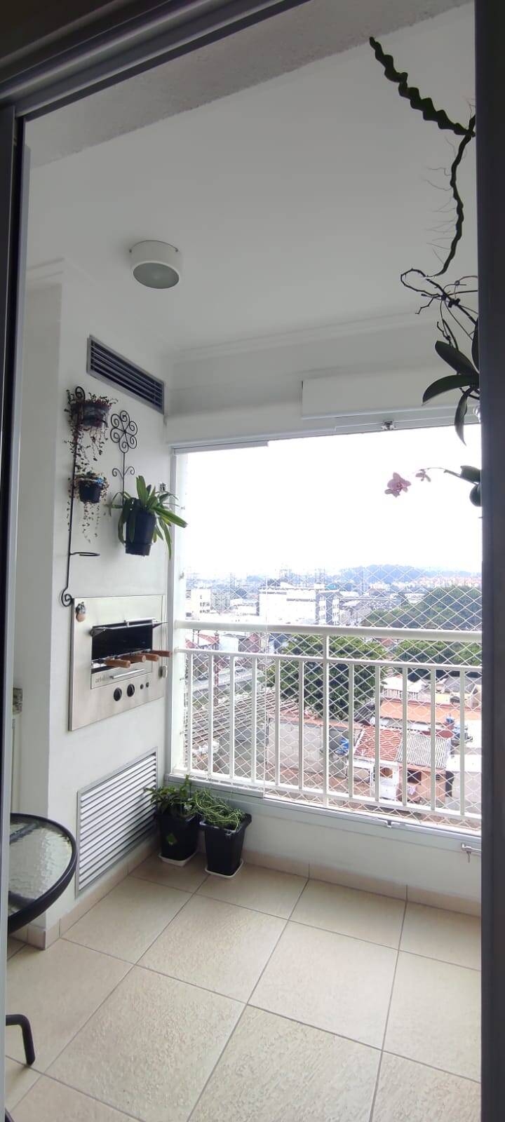 Apartamento à venda com 2 quartos, 67m² - Foto 2