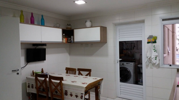 Apartamento à venda com 3 quartos, 146m² - Foto 17