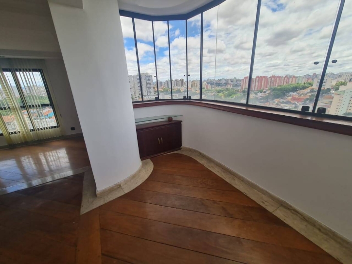 Apartamento à venda com 3 quartos, 187m² - Foto 2