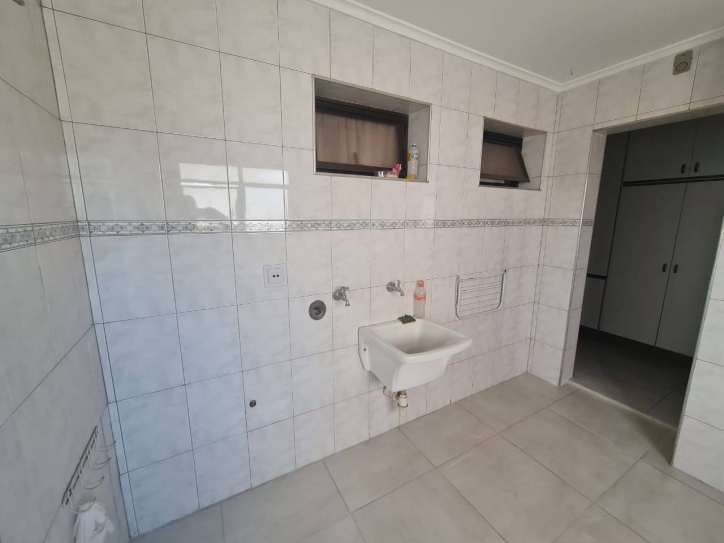 Apartamento à venda com 3 quartos, 187m² - Foto 33