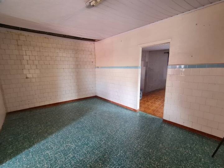 Casa à venda com 2 quartos, 190m² - Foto 2