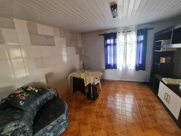 Casa à venda com 2 quartos, 190m² - Foto 4