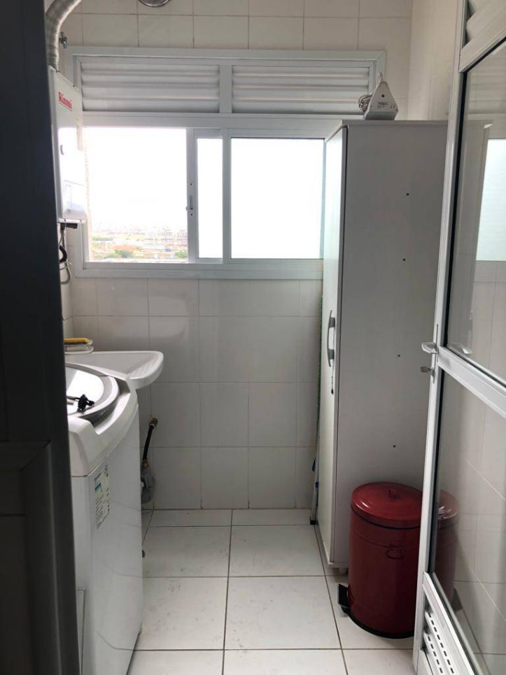 Apartamento à venda com 2 quartos, 68m² - Foto 13