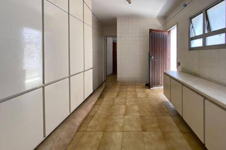 Sobrado à venda com 5 quartos, 580m² - Foto 25