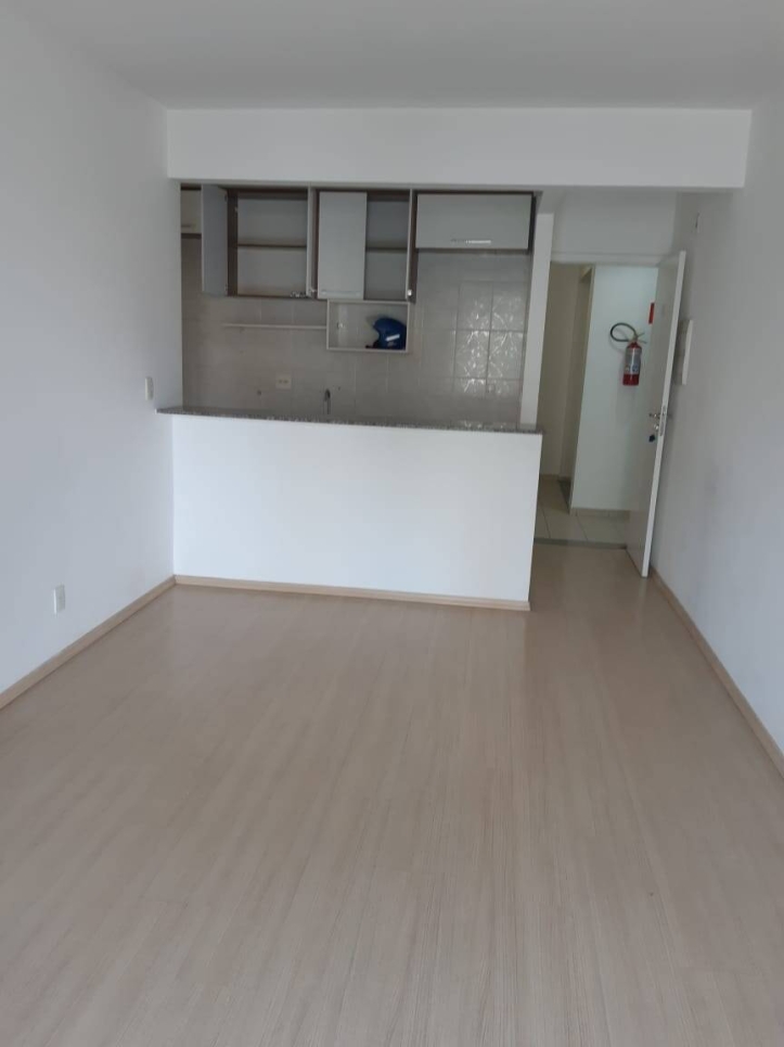 Apartamento à venda com 3 quartos, 64m² - Foto 3