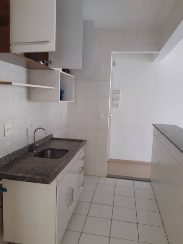 Apartamento à venda com 3 quartos, 64m² - Foto 4