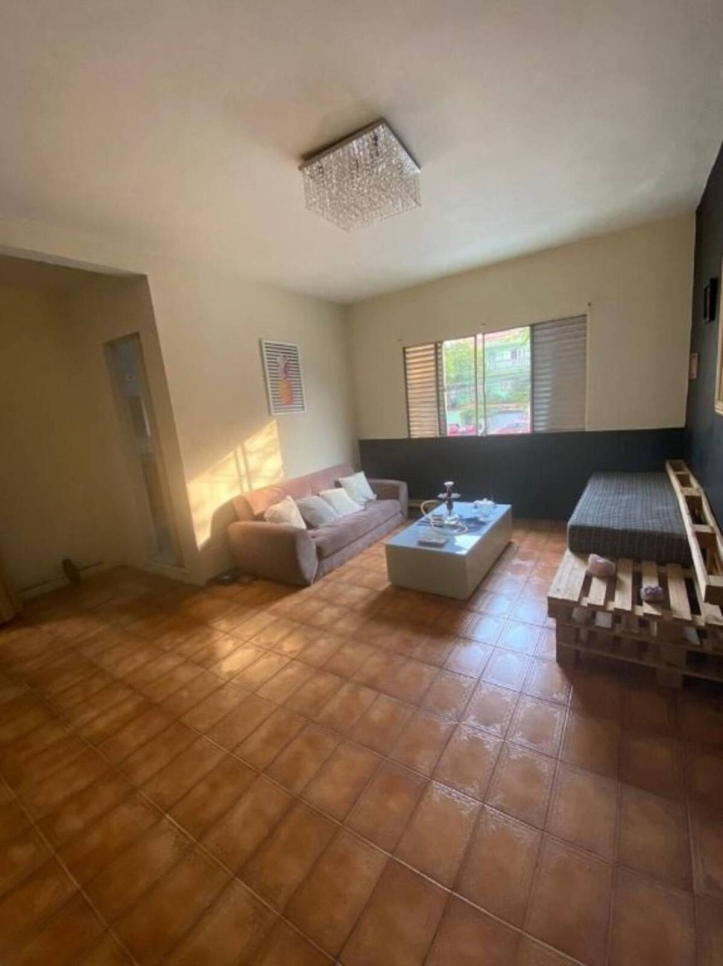 Sobrado à venda com 4 quartos, 169m² - Foto 1