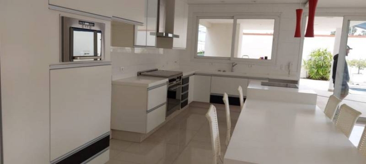 Casa de Condomínio à venda com 4 quartos, 650m² - Foto 9