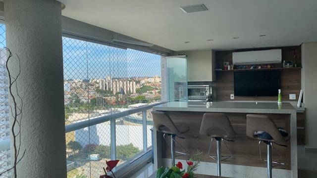 Apartamento à venda com 4 quartos, 234m² - Foto 1