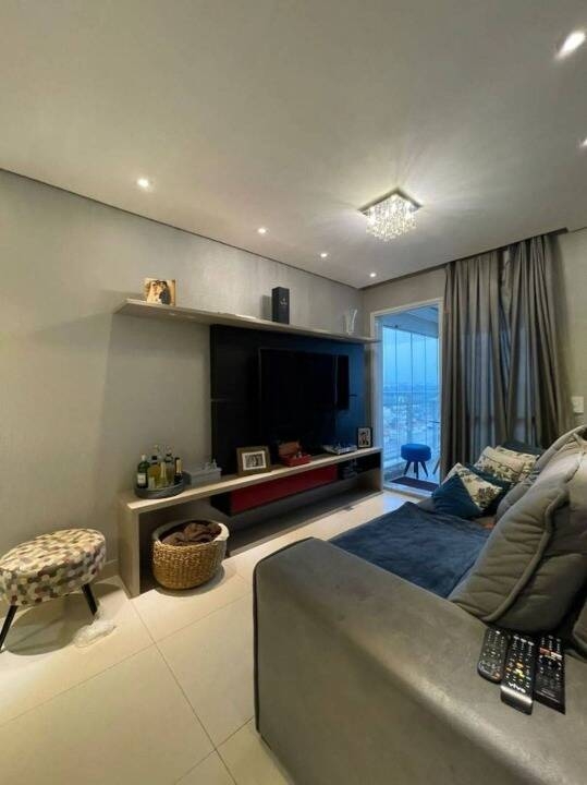 Apartamento à venda com 2 quartos, 69m² - Foto 3