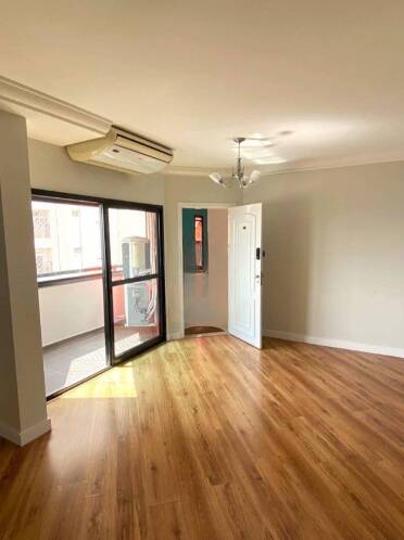 Apartamento à venda com 4 quartos, 137m² - Foto 1