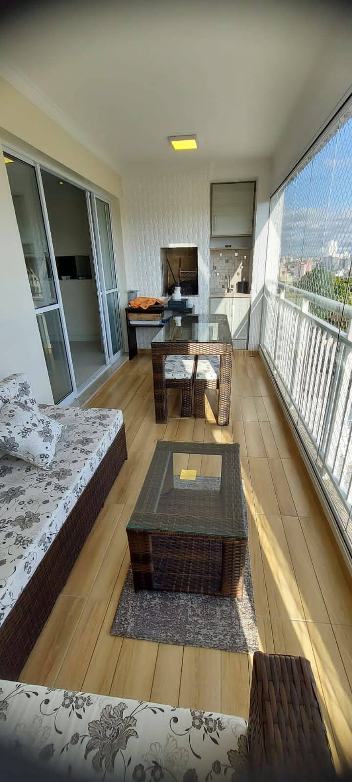 Apartamento à venda com 3 quartos, 123m² - Foto 2