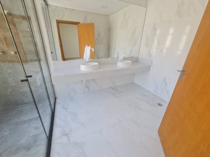 Sobrado à venda com 3 quartos, 300m² - Foto 27