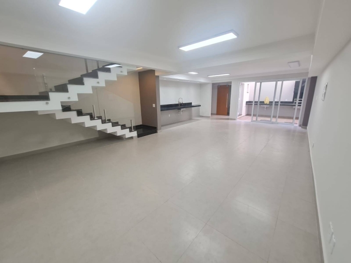 Sobrado à venda com 3 quartos, 300m² - Foto 15