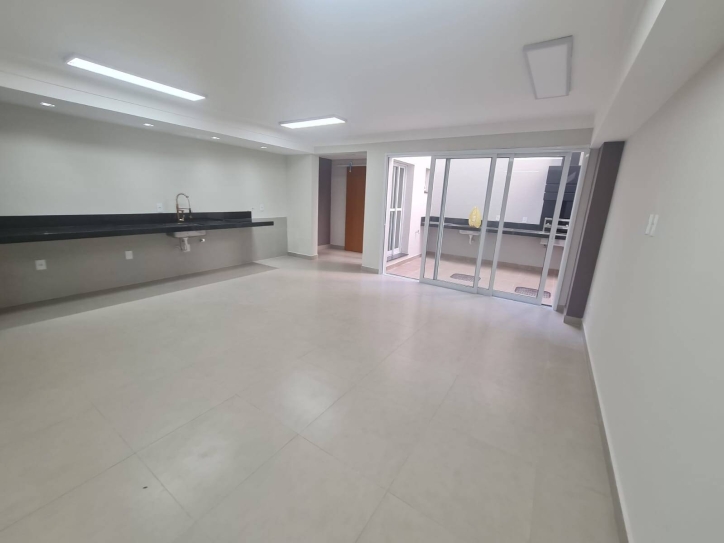 Sobrado à venda com 3 quartos, 300m² - Foto 17