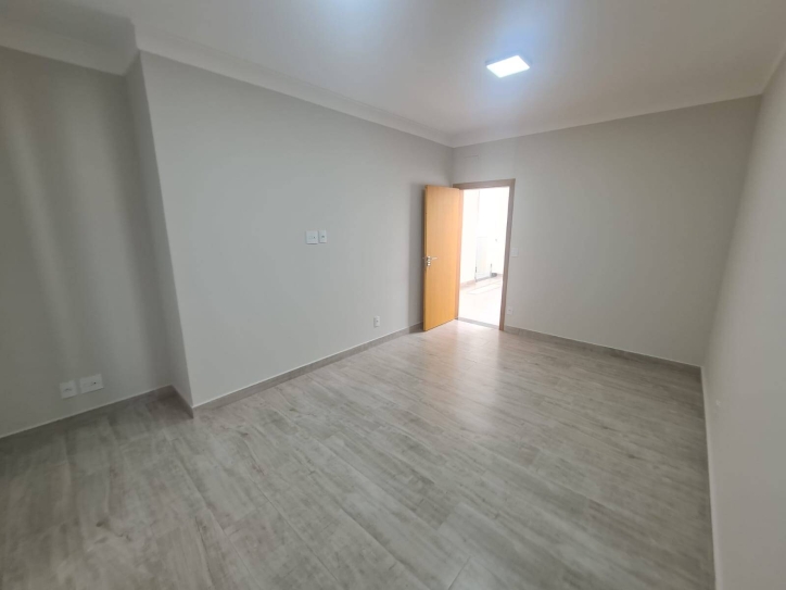 Sobrado à venda com 3 quartos, 300m² - Foto 29