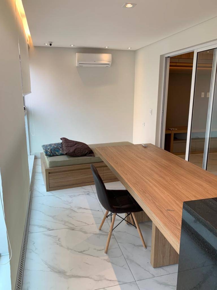 Apartamento à venda com 3 quartos, 142m² - Foto 4