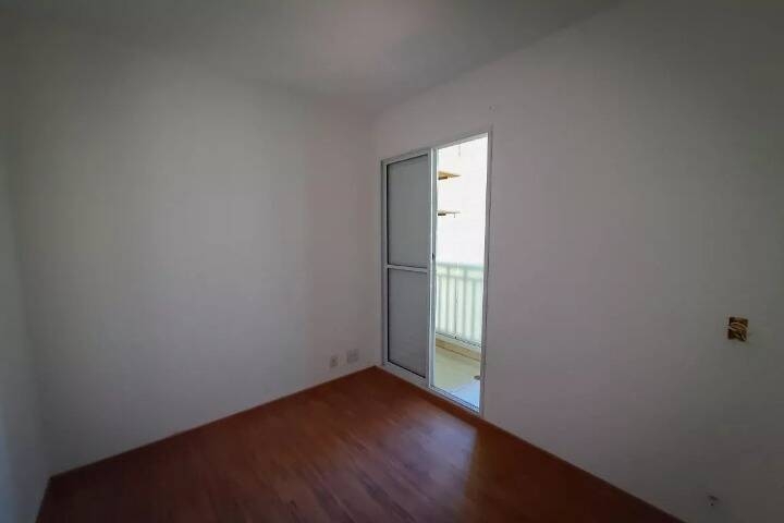 Apartamento à venda com 2 quartos, 60m² - Foto 16