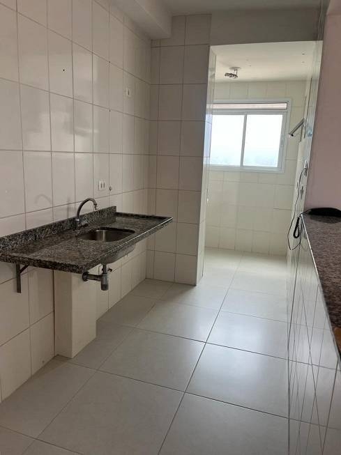 Apartamento à venda com 3 quartos, 64m² - Foto 10