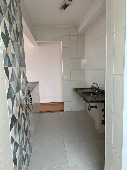 Apartamento à venda com 3 quartos, 64m² - Foto 13