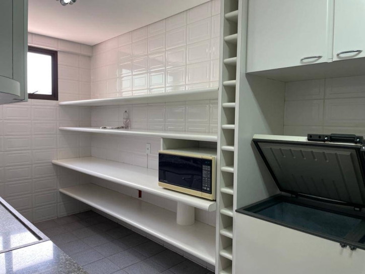 Apartamento à venda com 3 quartos, 204m² - Foto 19