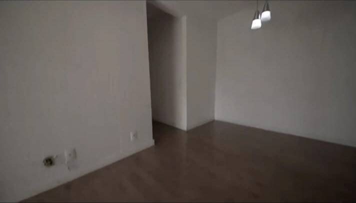 Apartamento à venda com 2 quartos, 60m² - Foto 4