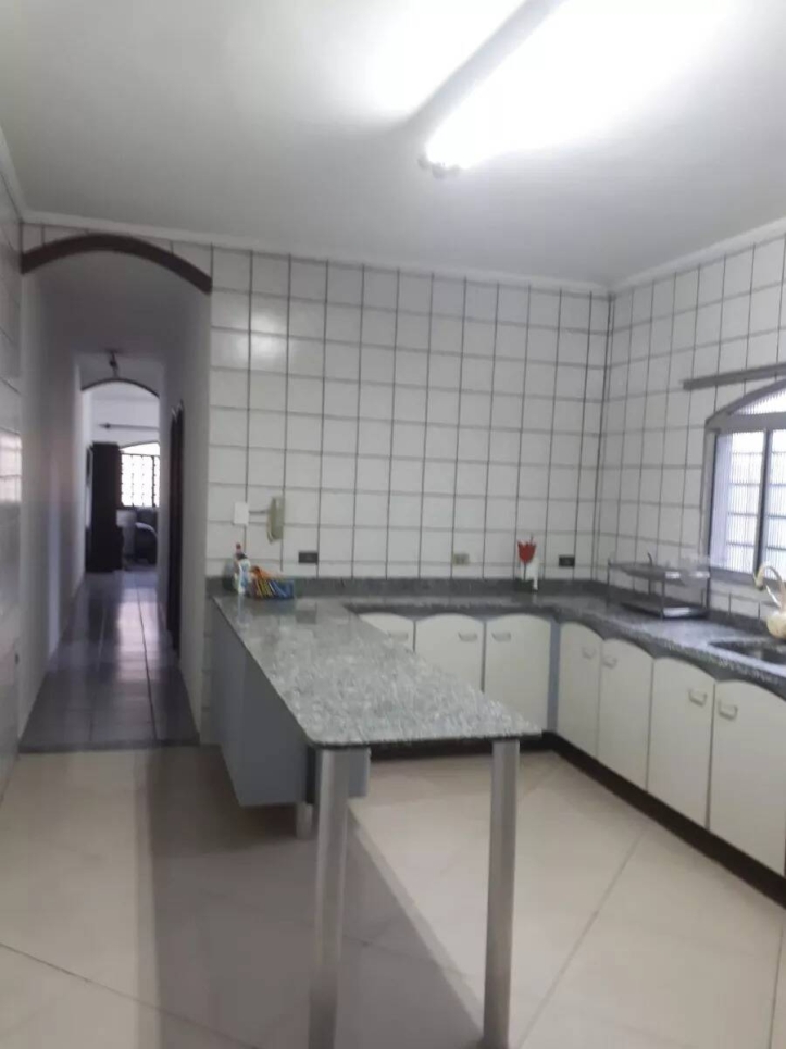 Sobrado à venda com 2 quartos, 125m² - Foto 3