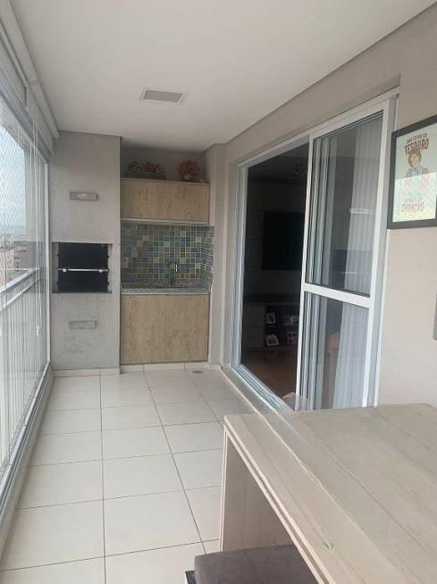 Apartamento à venda com 3 quartos, 98m² - Foto 1