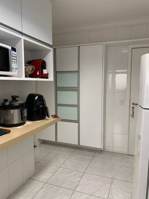 Apartamento à venda com 3 quartos, 98m² - Foto 8