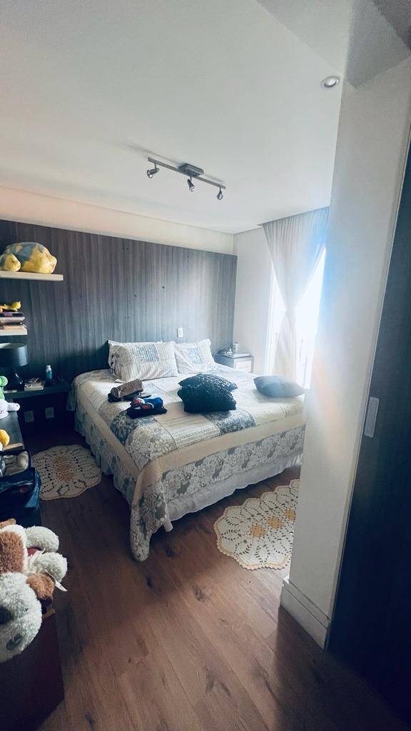 Apartamento à venda com 3 quartos, 190m² - Foto 11