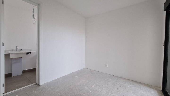 Apartamento à venda com 3 quartos, 161m² - Foto 6