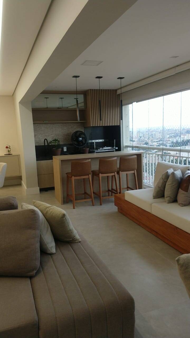 Apartamento à venda com 3 quartos, 146m² - Foto 1