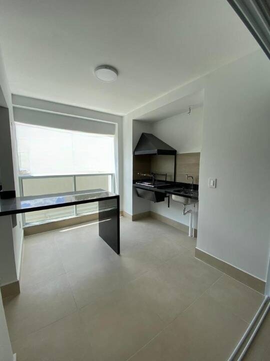 Apartamento à venda com 2 quartos, 83m² - Foto 1