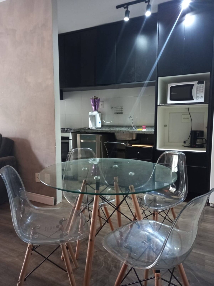 Apartamento à venda com 2 quartos, 63m² - Foto 2