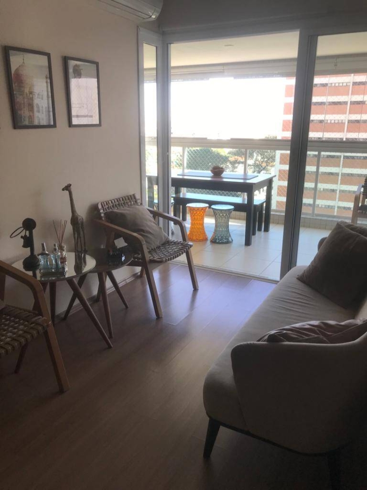 Apartamento à venda com 3 quartos, 142m² - Foto 3