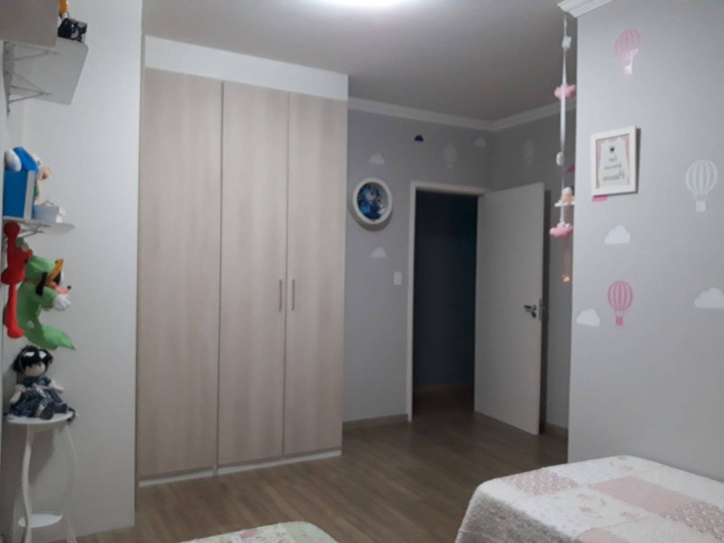 Casa à venda com 3 quartos, 200m² - Foto 25