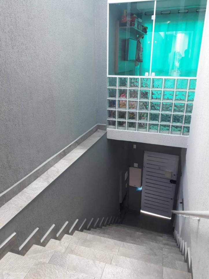 Casa à venda com 3 quartos, 200m² - Foto 15