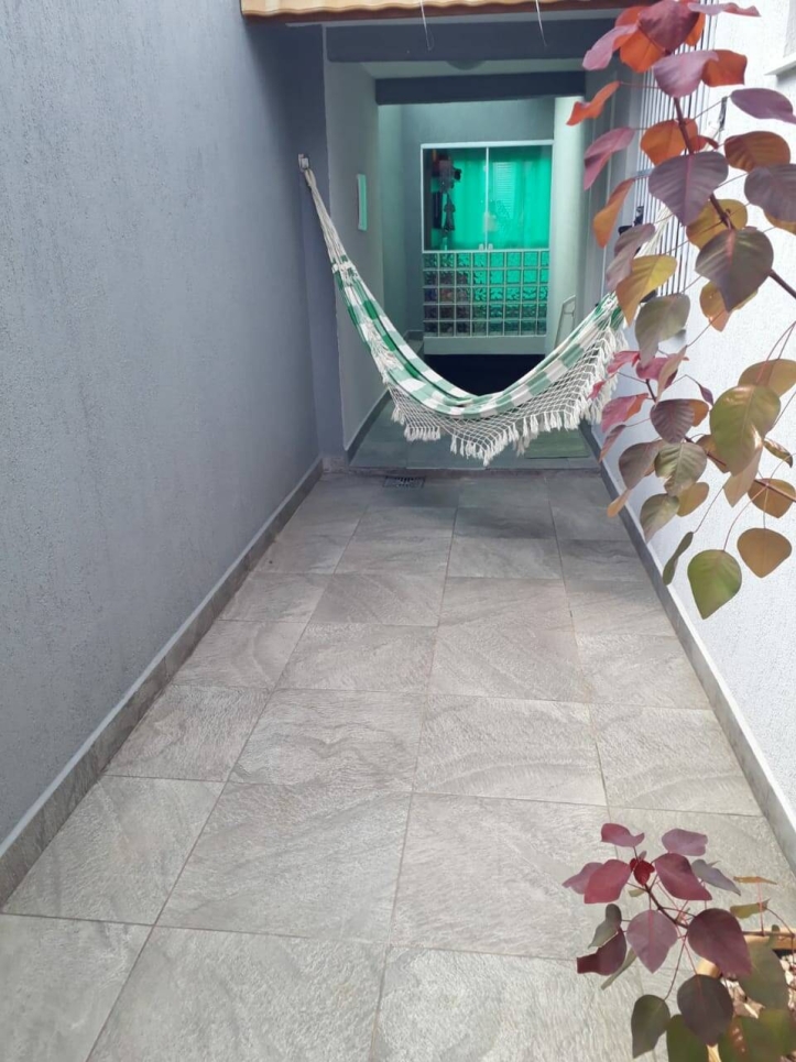 Casa à venda com 3 quartos, 200m² - Foto 13