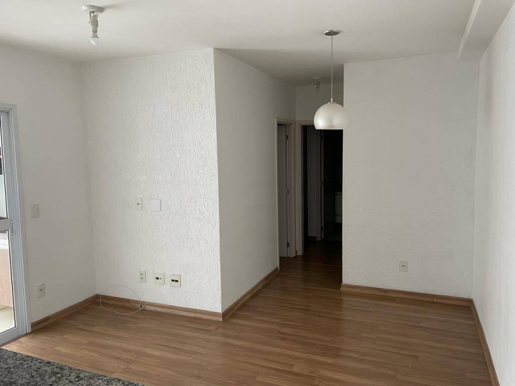 Apartamento à venda com 2 quartos, 61m² - Foto 3