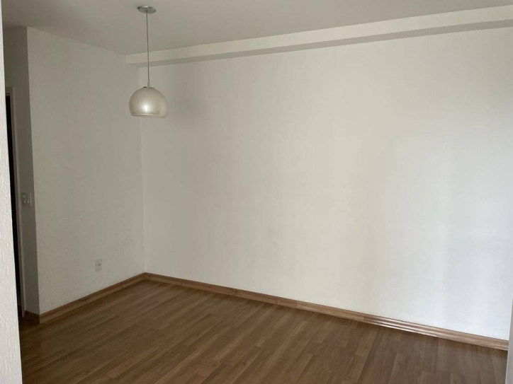 Apartamento à venda com 2 quartos, 61m² - Foto 4