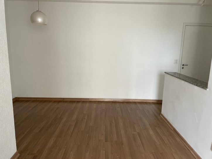 Apartamento à venda com 2 quartos, 61m² - Foto 5