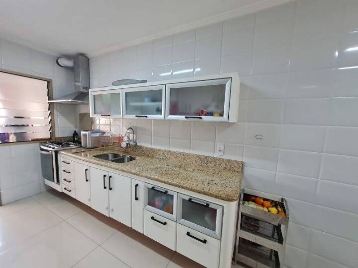 Apartamento à venda com 4 quartos, 173m² - Foto 10