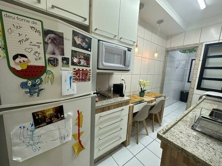 Apartamento à venda com 2 quartos, 70m² - Foto 6