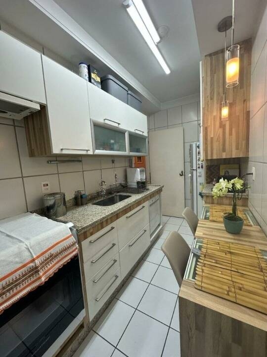 Apartamento à venda com 2 quartos, 70m² - Foto 9