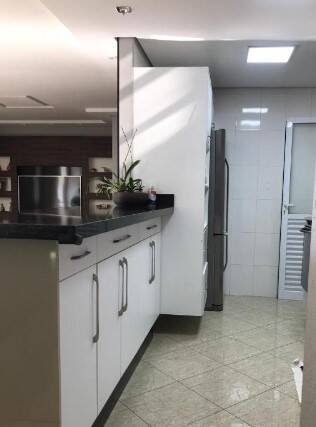 Apartamento à venda com 3 quartos, 125m² - Foto 14