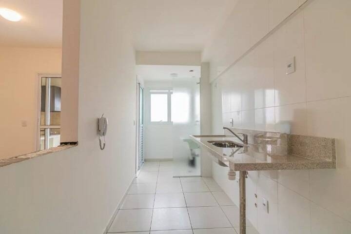 Apartamento à venda com 2 quartos, 62m² - Foto 8