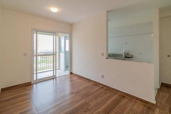 Apartamento à venda com 2 quartos, 62m² - Foto 4